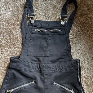 H&M Divided brand black skinny jean overall size 4